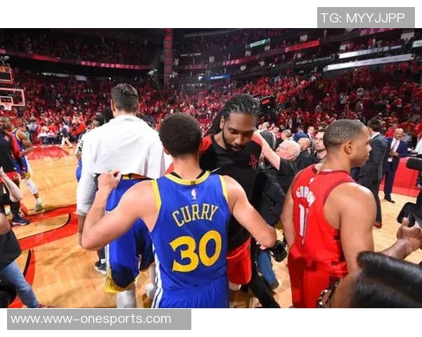 运动数据南京篮球队与上海篮球队的速度对决赛后分析与总结